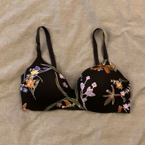 Knix Wing Woman Countour bra size 2